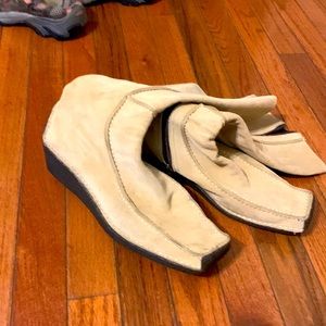 Pons Qunitana Suede Wedge Heel Knee High Zip Boots Women’s 39 (US 8) Tan/Beige